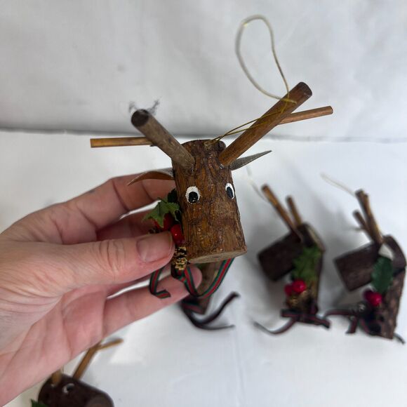 Lot of 6 Wooden Reindeer Christmas Ornaments Holiday Christmas Tree Decor - Picture 3 of 7